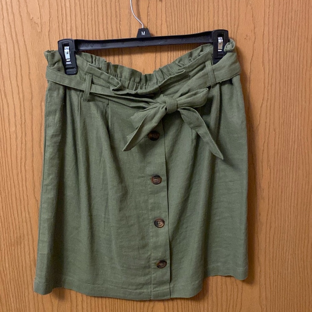 Tie skirt